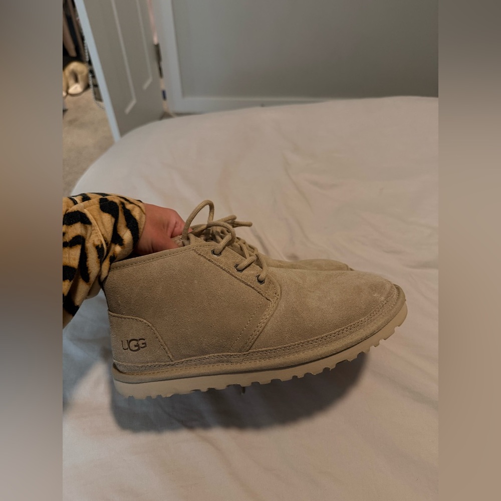 UGG Neumel boots